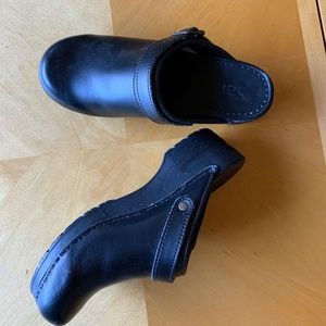 Sanita black leather clog